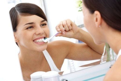 Hướng dẫn chăm sóc sức khỏe khoắn răng miệng đúng cách