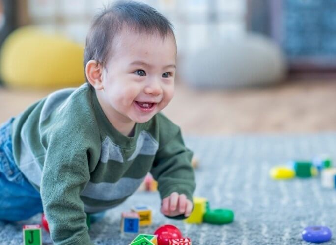 Bé tháng biết làm gì Bé tháng biết có tác dụng gì