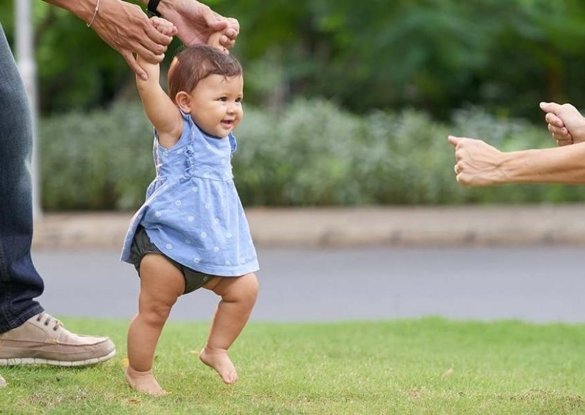 Bé chậm rãi đi yêu cầu làm sao