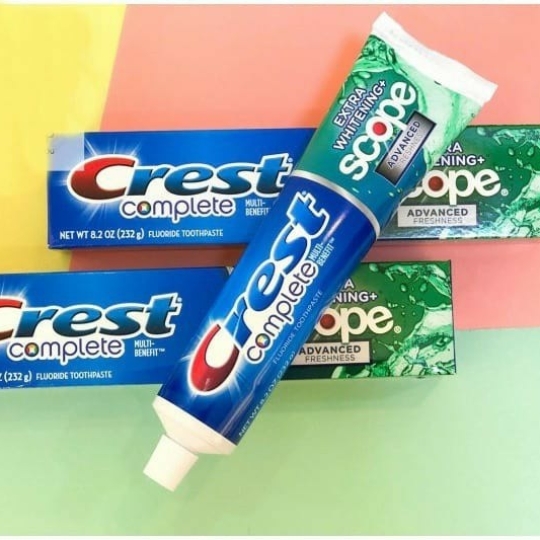 Kem Đánh răng crest d trắng complete scope mỹ g Kem Đánh răng crest d white complete scope mỹ g