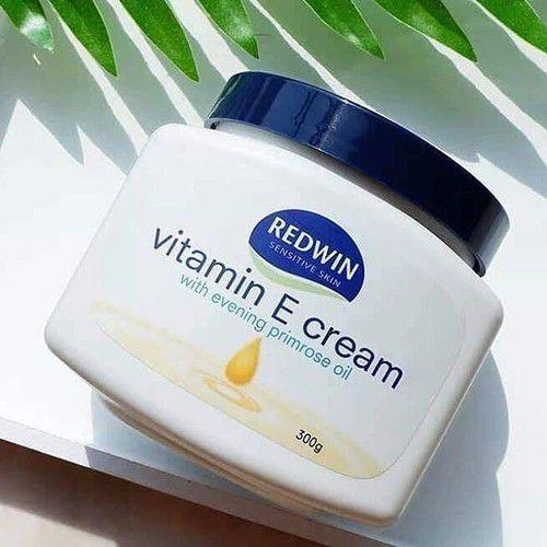 Kem chăm sóc Ẩm redwin vitamin e cream của Úc g